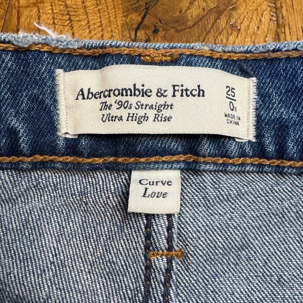 Abercrombie Fitch Jeans Sz 25/0 Med Wash 90s Straight Ultra High Rise Curve Love - Picture 2 of 7